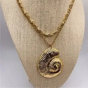 Double Layer Gold Shell Necklace